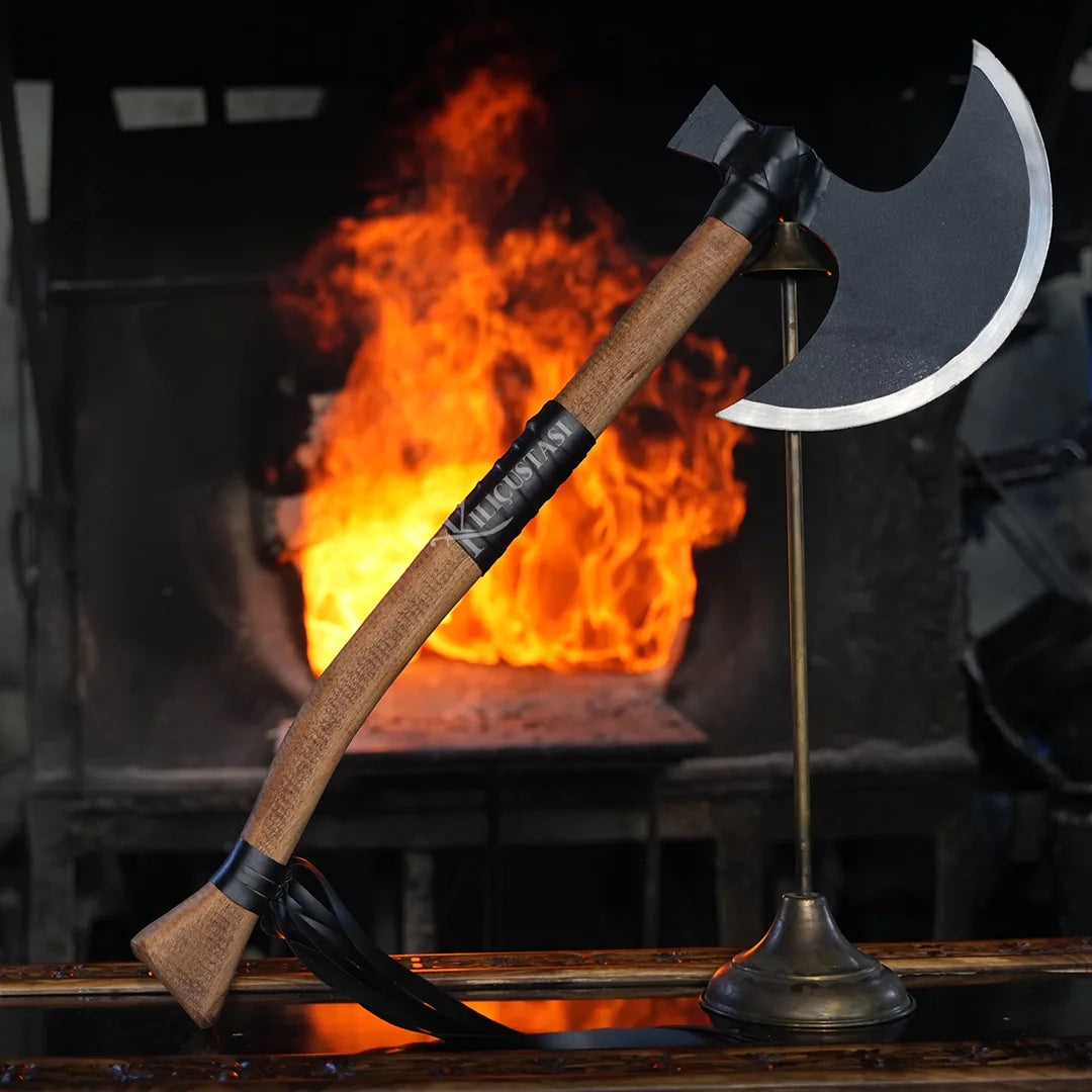 Turgut Alp Axe